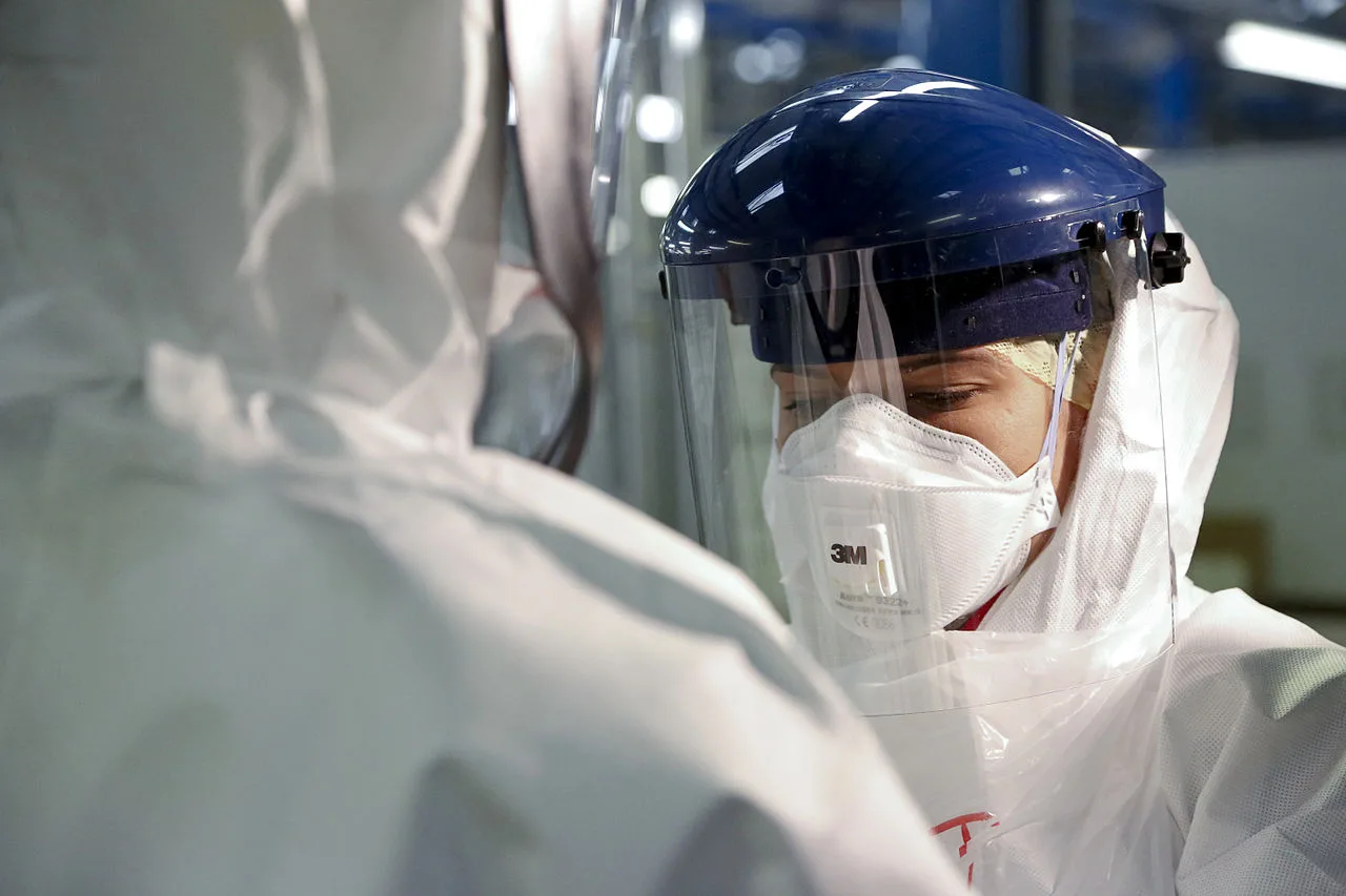 Healthcare workers in PPE